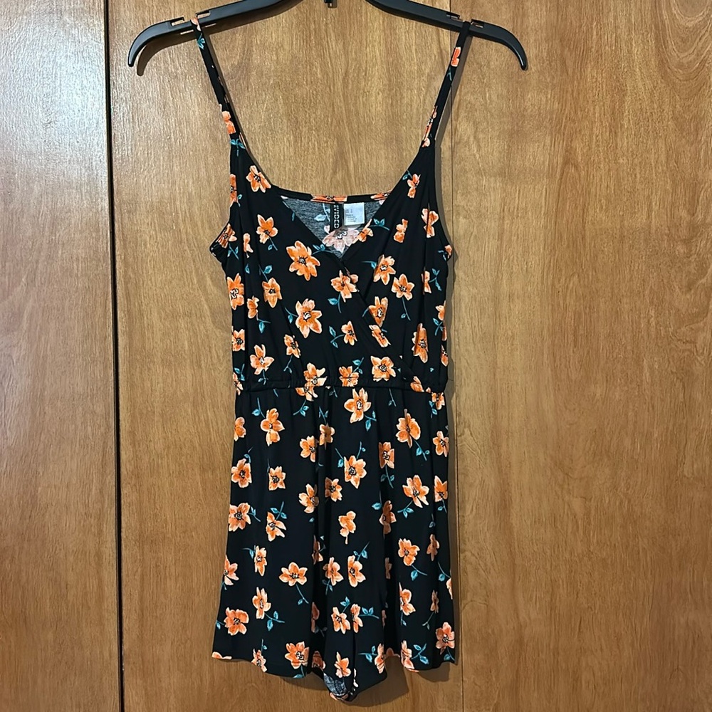 H&M Divided Women’s Romper Size 0